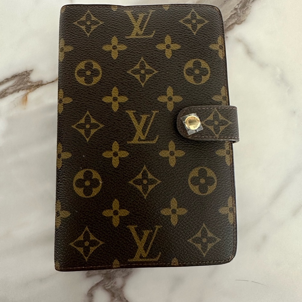 Louis Vuitton Small Ring Agenda Cover - Picture 3 of 9